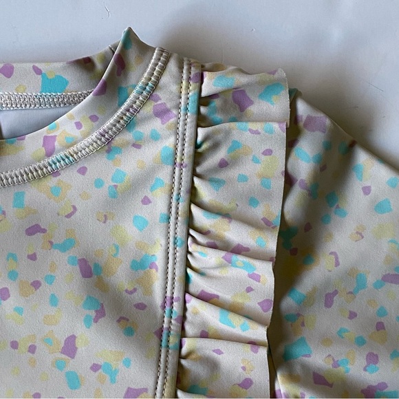 Ruffle Butts Swim Shirt Size 6 Rash Guard Long Sleeve Ruffles Confetti beige EUC - Picture 2 of 14